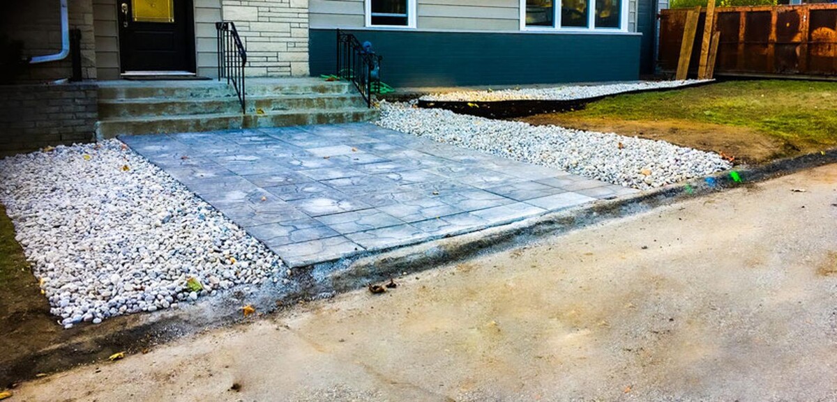 Images Distinct Lawn Works