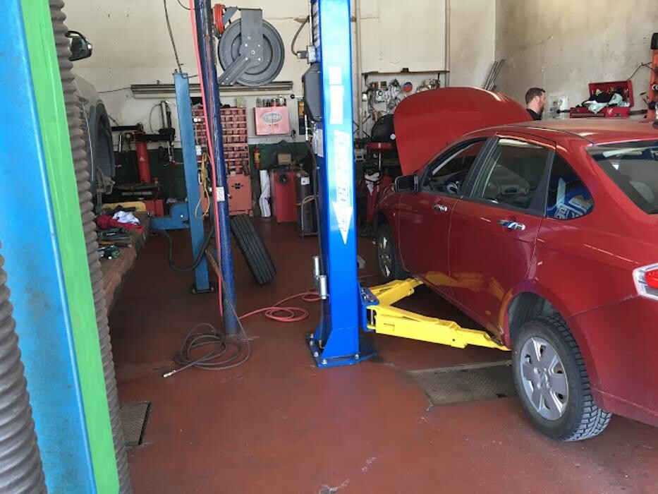 Images Green Cap Auto Repair and Sales Ltd