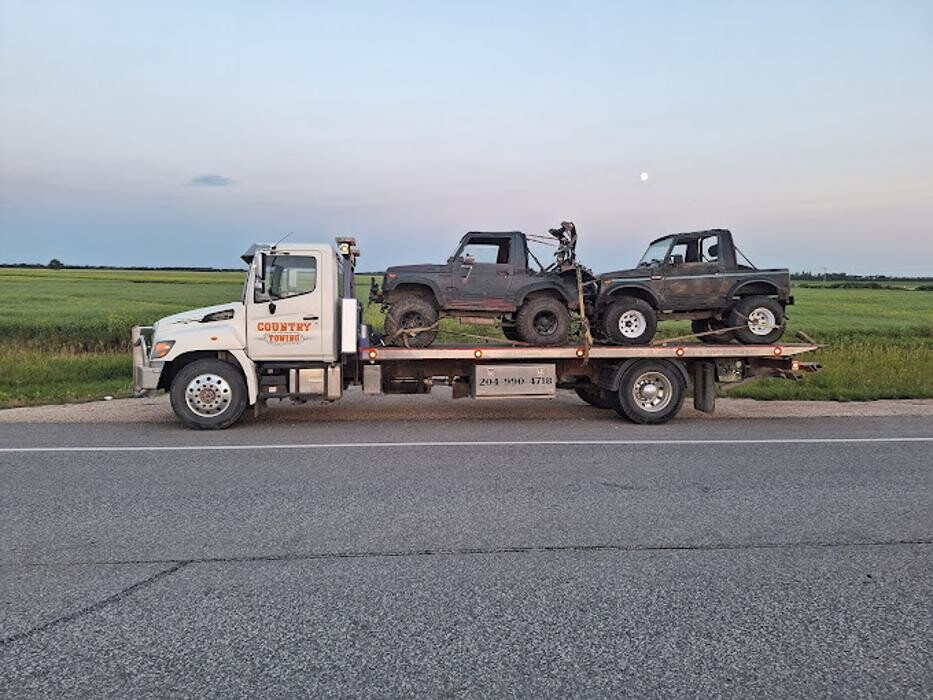 Images Country Towing Inc.