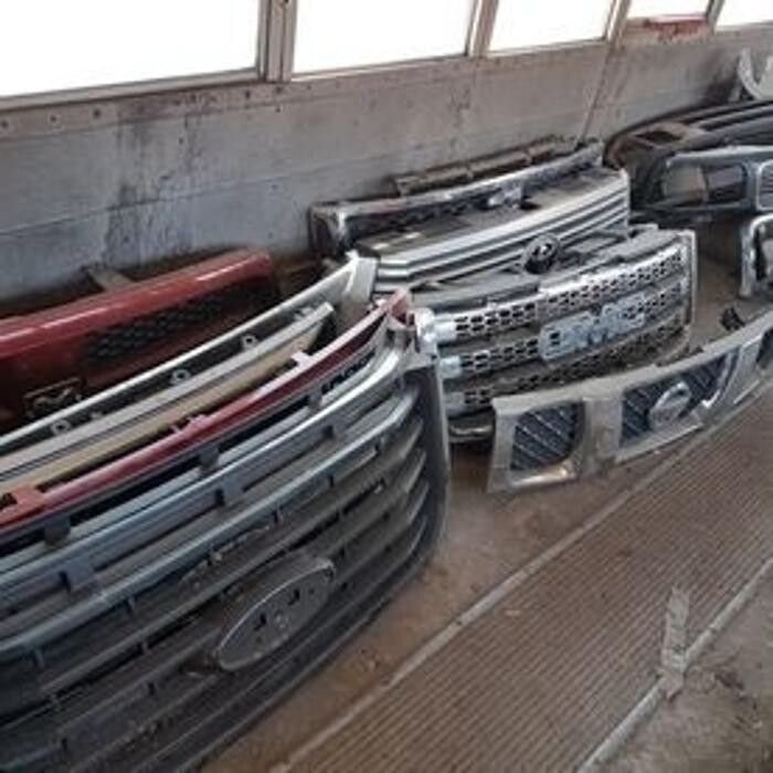 Images Farbrook Auto Wrecking 1979 Ltd