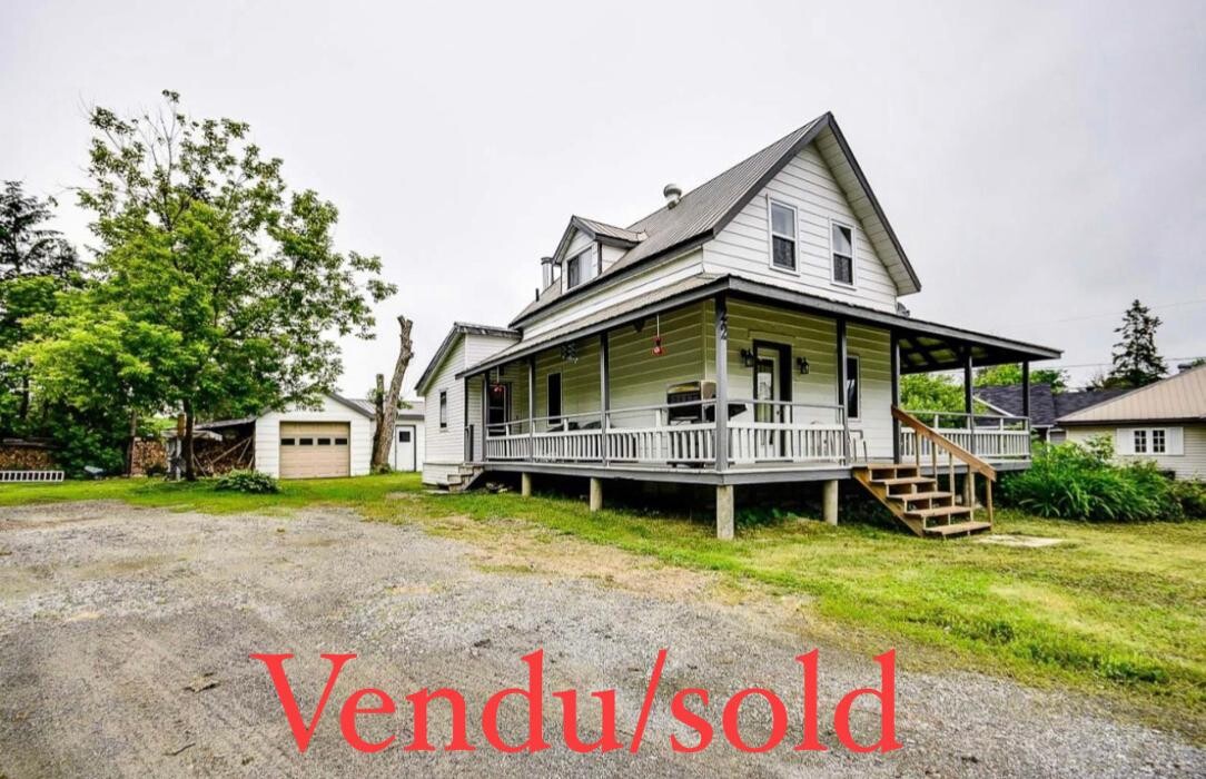 Images Daniel Poirier - RE/MAX Direct