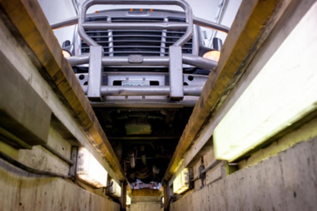 Images RJames Truck & Equipment Service Golden Ltd.