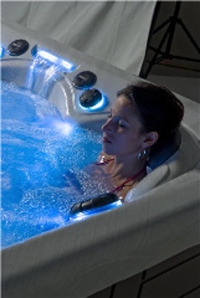 Images Premium Wholesale Home & Leisure