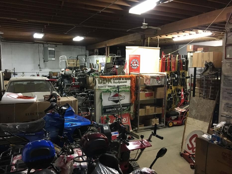 Images D D K Lawn & Garden Equipment