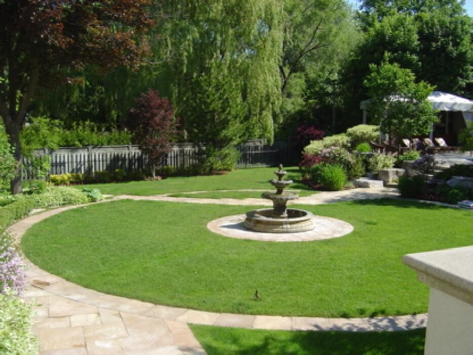 Images Renaissance Landscape Group Inc