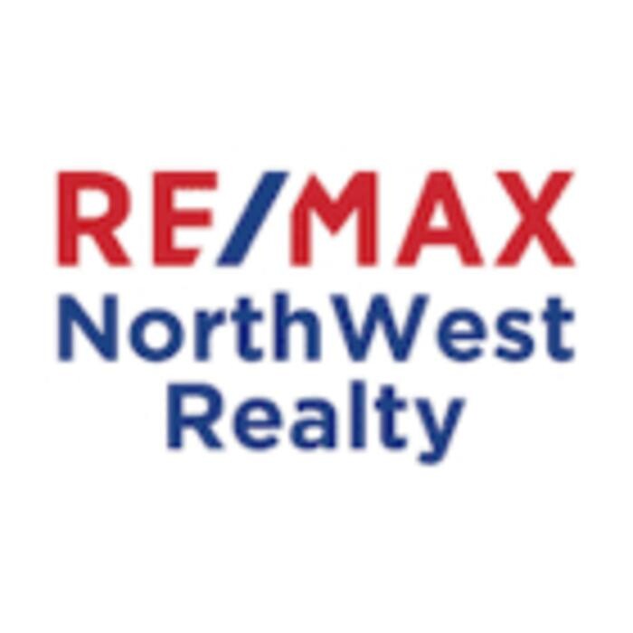 Images Caryn Myers RE/Max NorthWest Realty