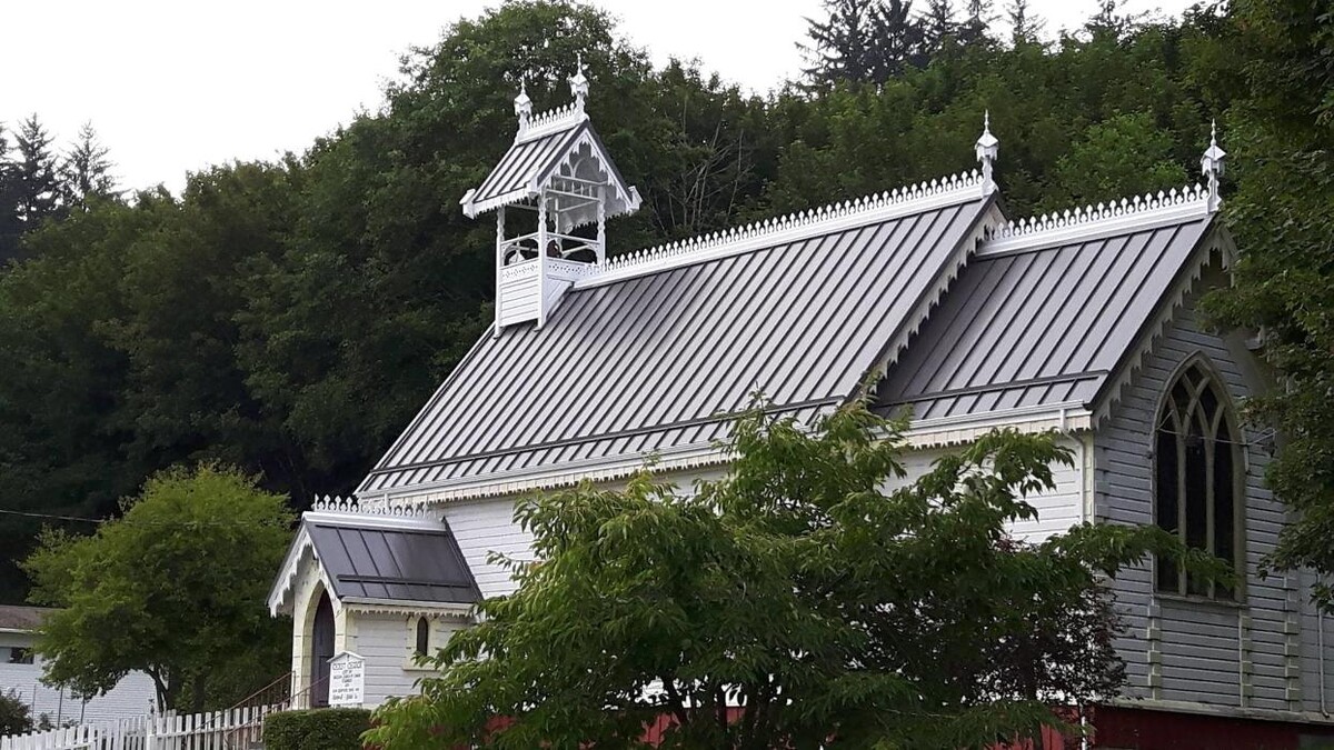 Images Nelson Roofing & Sheet Metal Ltd