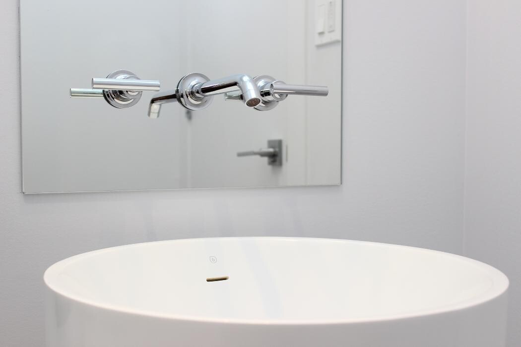 Images Fort Rouge Glass Ltd