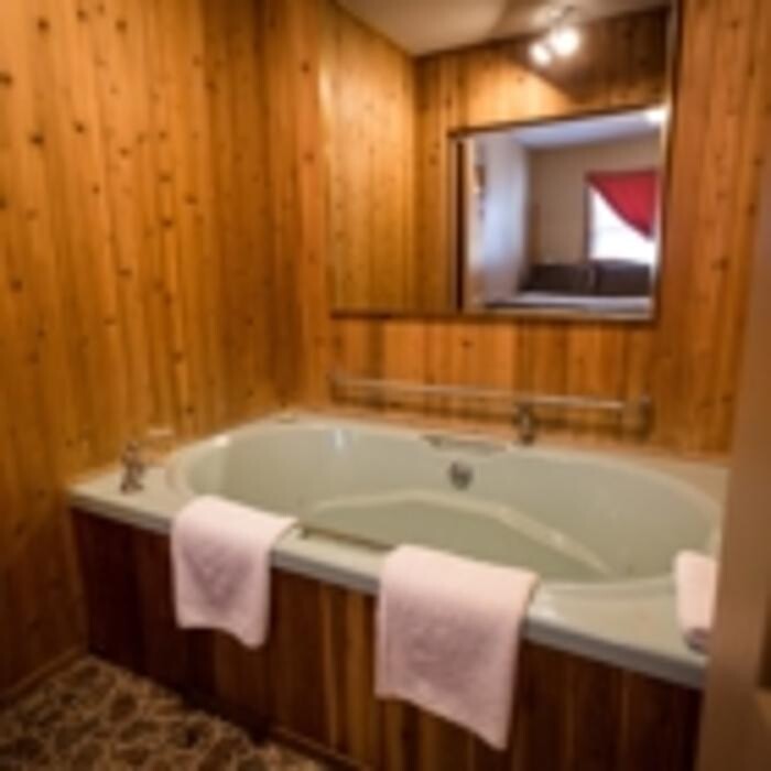 Images George's Ski World & Cabins