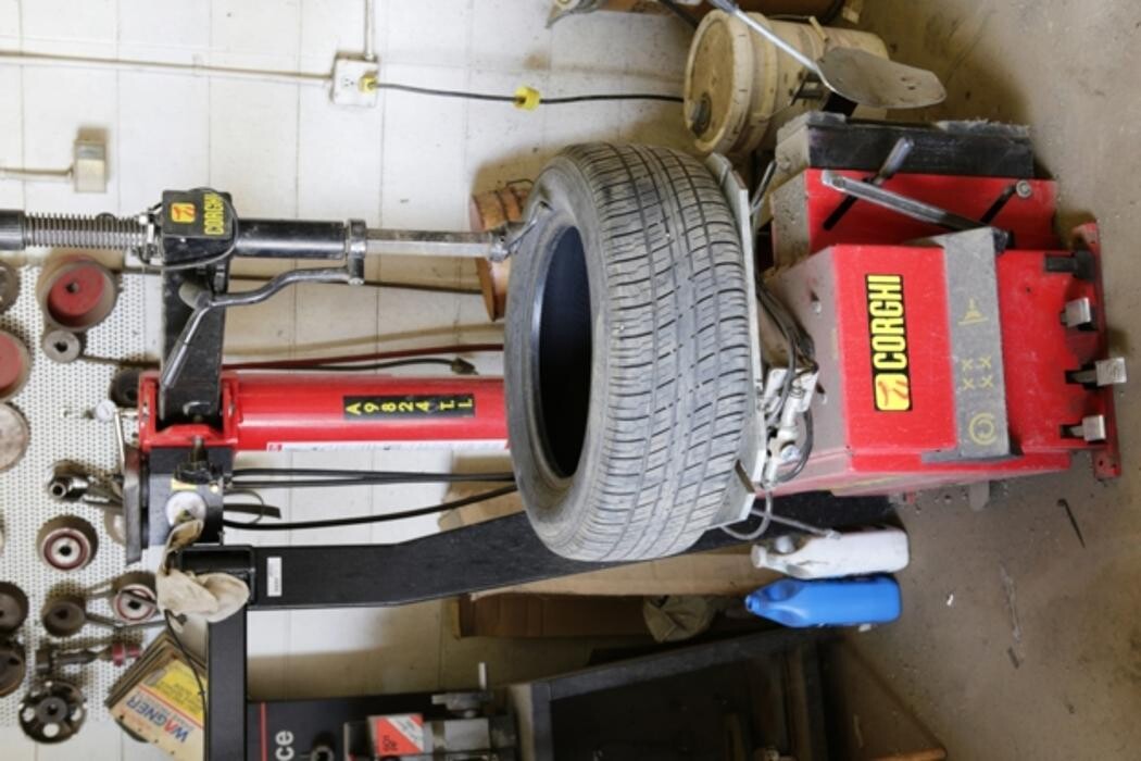 Images Westside Muffler & Automotive Ltd