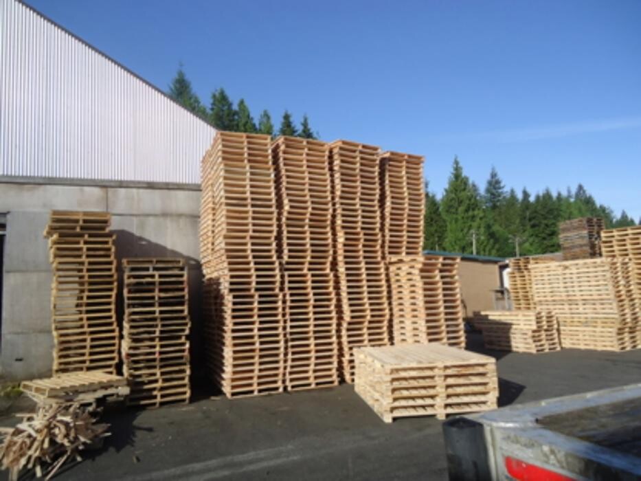 Images All Custom Lumber & Pallet Mfg Inc