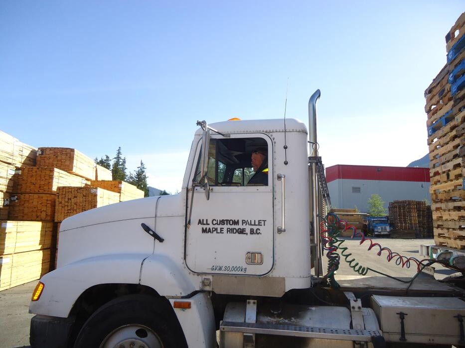 Images All Custom Lumber & Pallet Mfg Inc