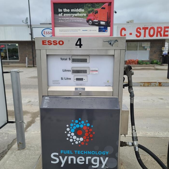 Images Waubaushene Truck Stop