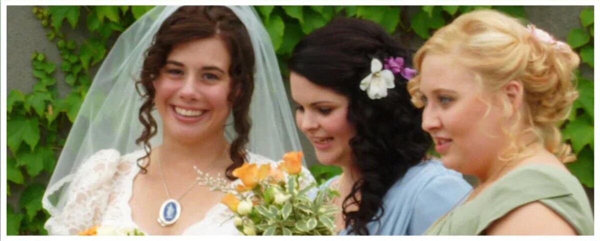 Images True Colors Unisex Salon