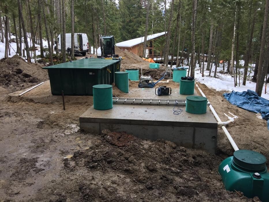 Images Pukas Excavating Ltd