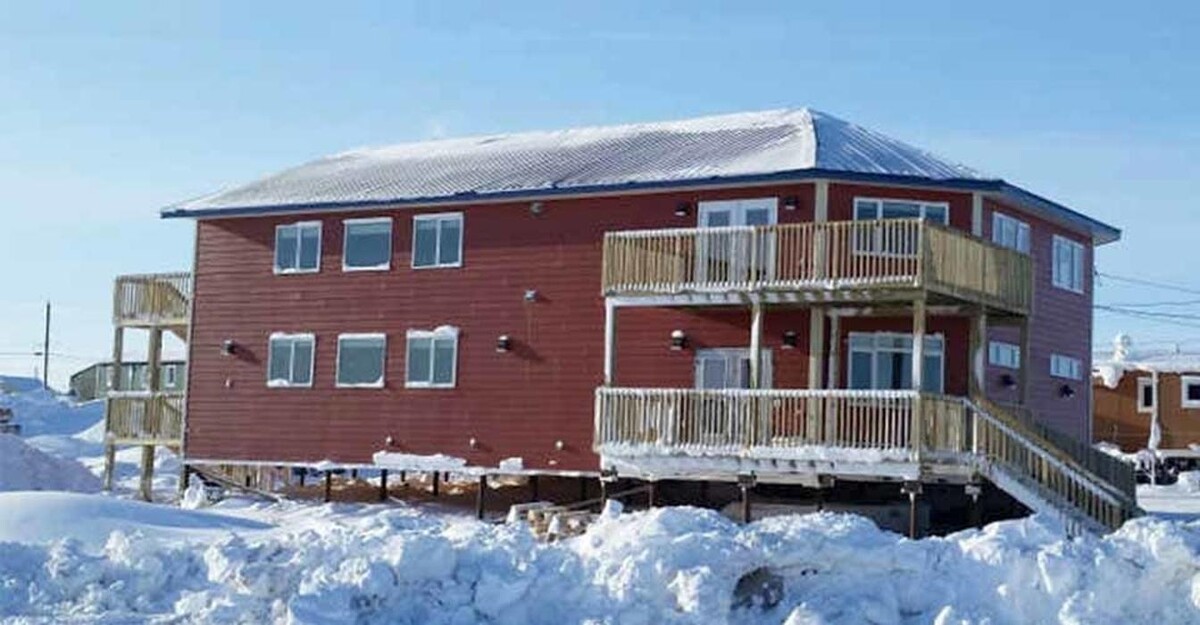 Images Umingmak Lodge