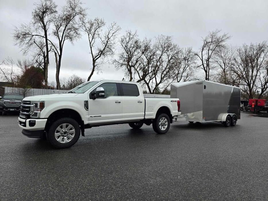 Images Stittsville Trailer & Auto Sales Inc