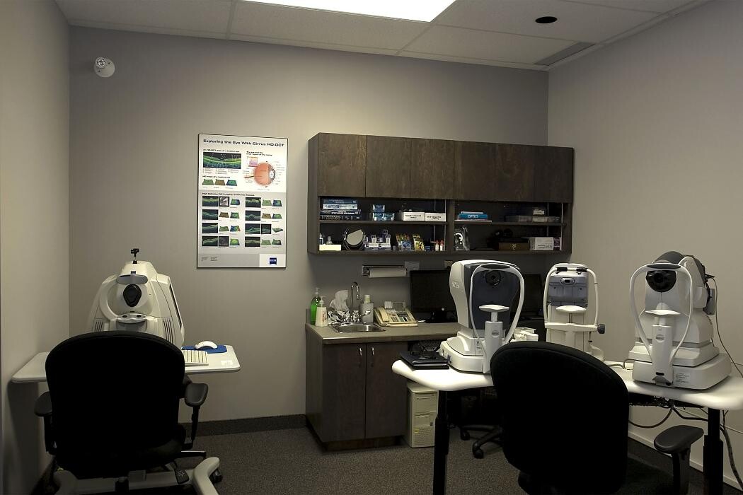 Images Barrhaven Optometric Centre