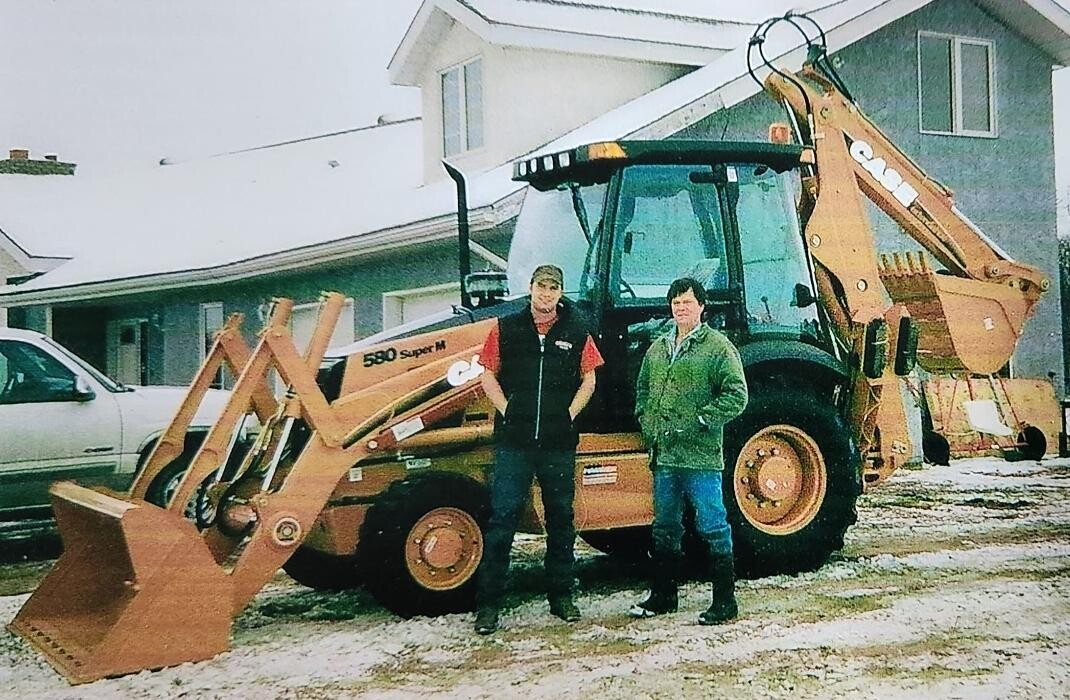 Images Moores Backhoe Service