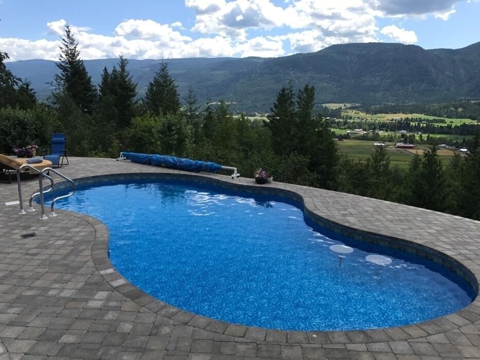 Images Neptune Pools & Spas