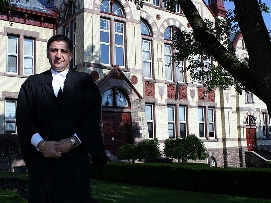 Images Sean Safa, Criminal Defence Lawyer