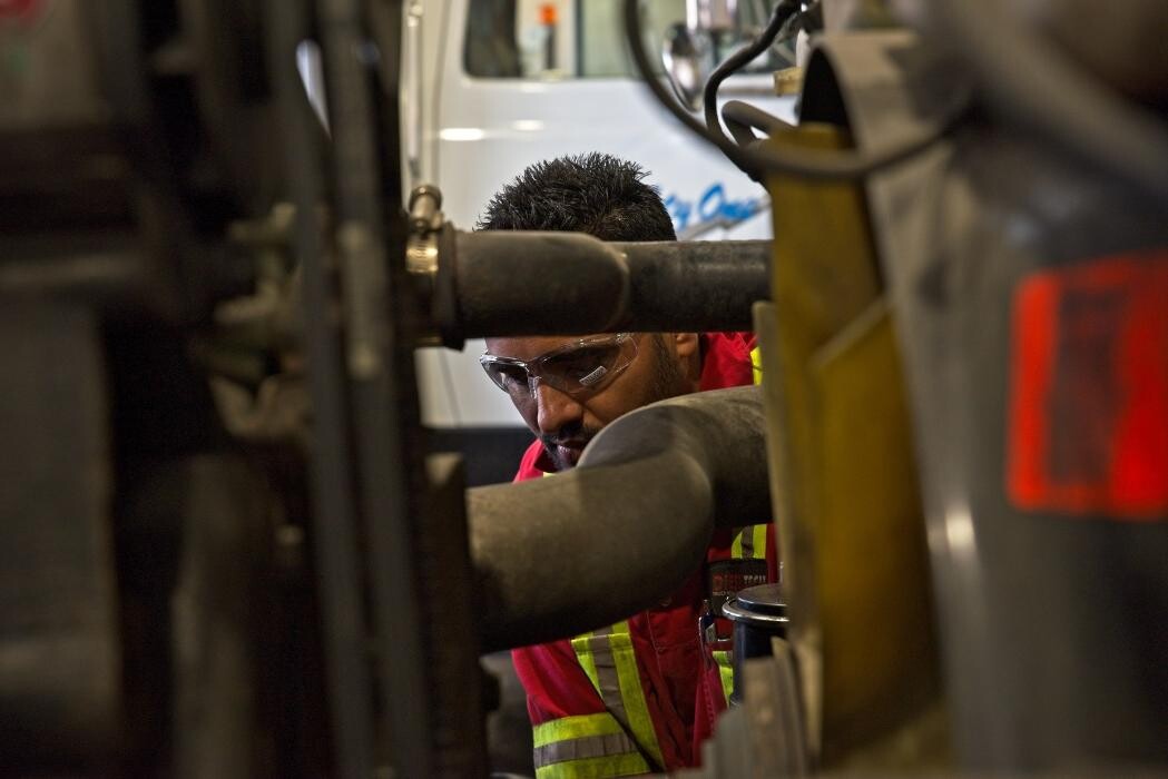 Images Dieseltech Truck Repair & Mobile Service
