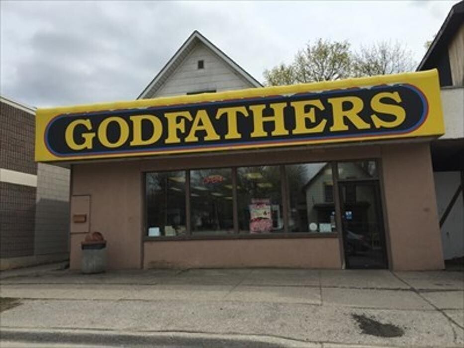 Images Godfathers Pizza - Aylmer