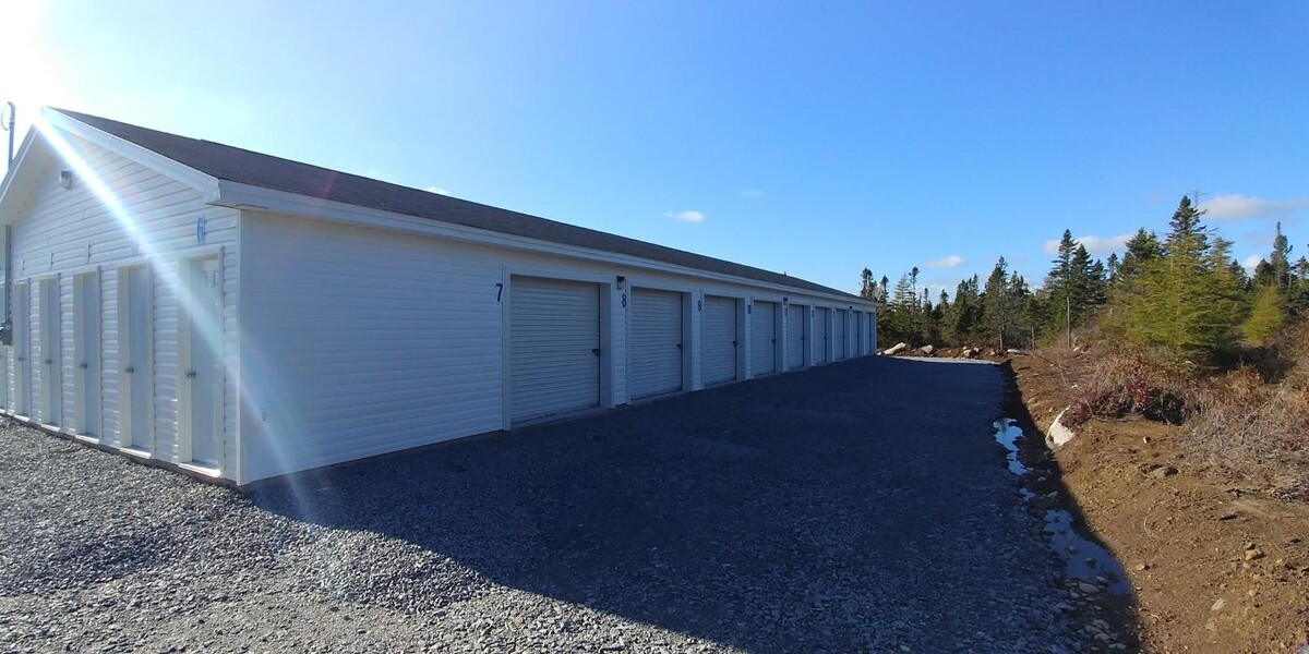 Images Maritime Self-Storage