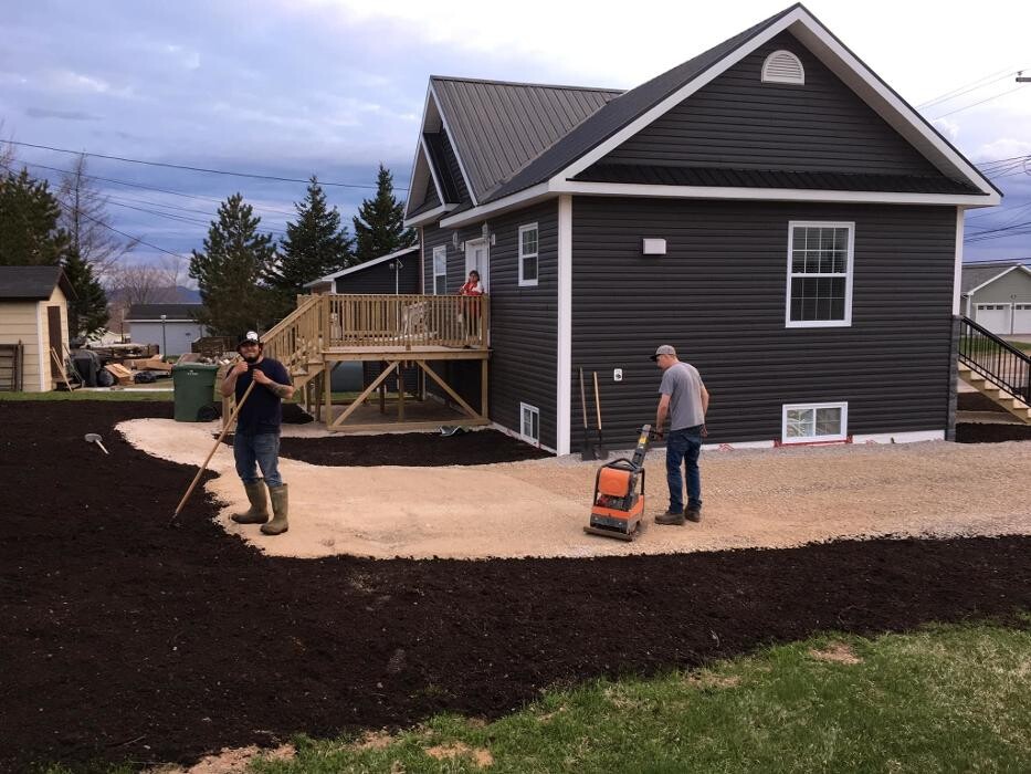 Images Q.N.H Excavating & Landscaping Ltd