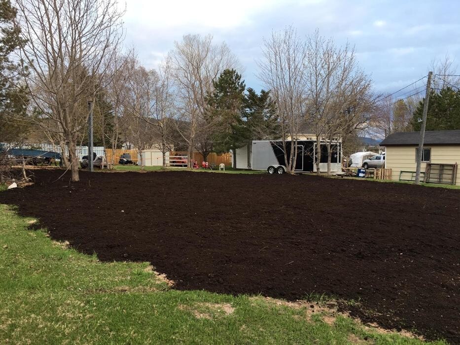 Images Q.N.H Excavating & Landscaping Ltd