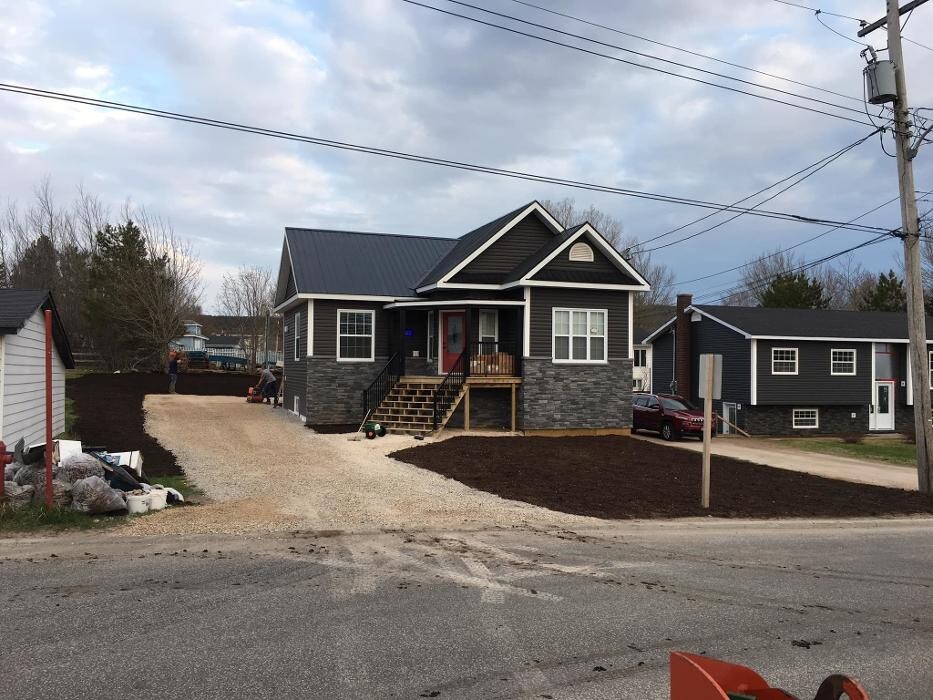 Images Q.N.H Excavating & Landscaping Ltd