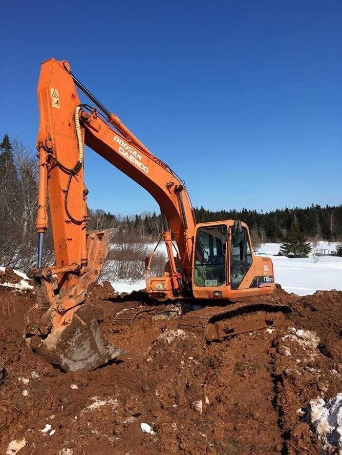 Images Q.N.H Excavating & Landscaping Ltd