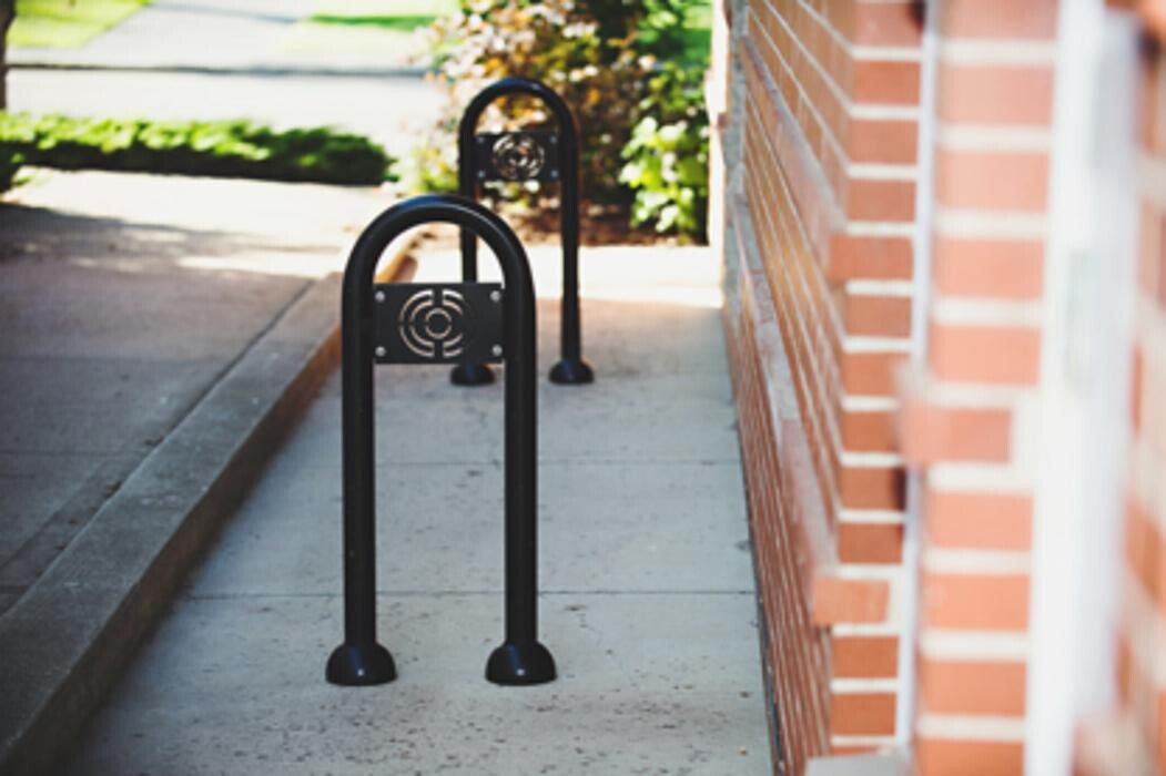 Images Dr Armes Perrett