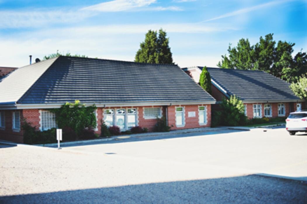 Images Dr Jenelle Hyland