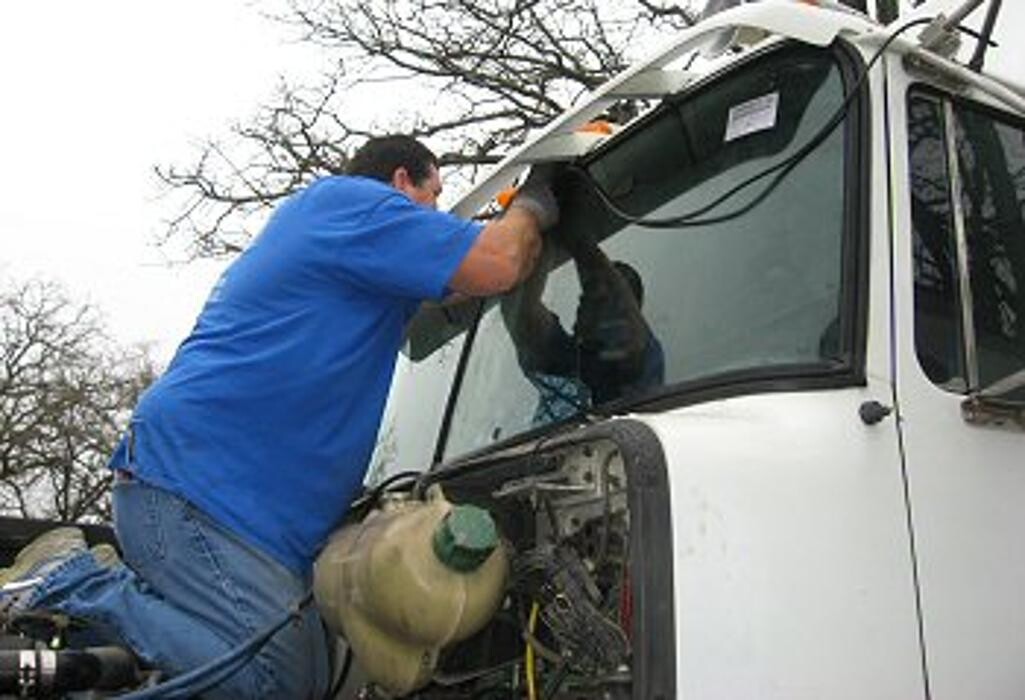 Images Pritam Windshield Mobile Emissions