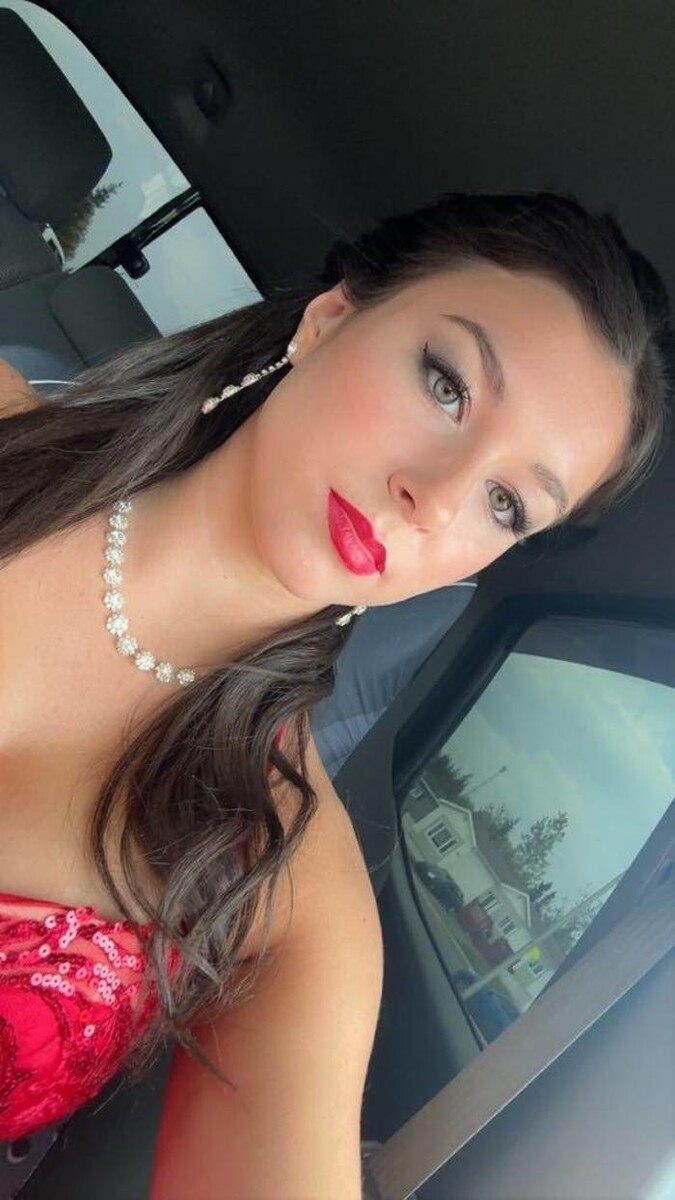 Images Lyne Michaud Directrice des Ventes Indépendantes Mary Kay