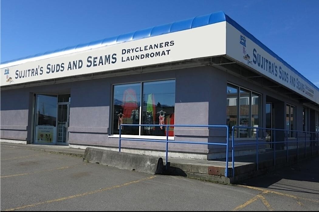 Images Sujitra's Suds & Seams