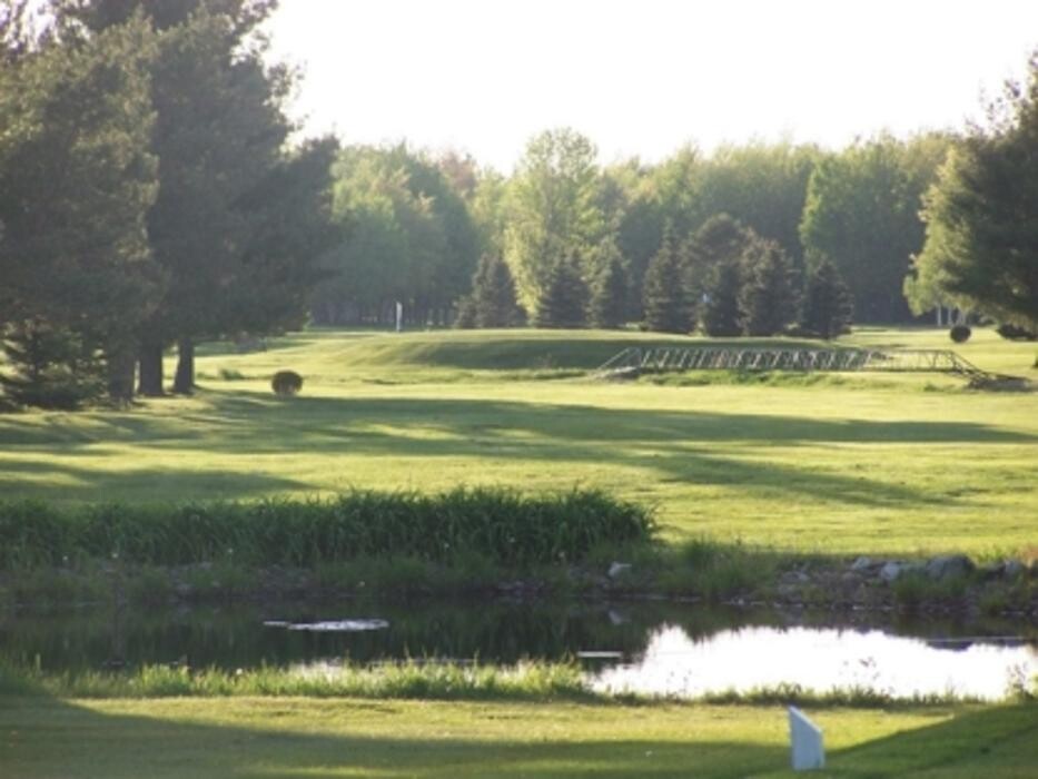 Images Club De Golf Ormstown Inc