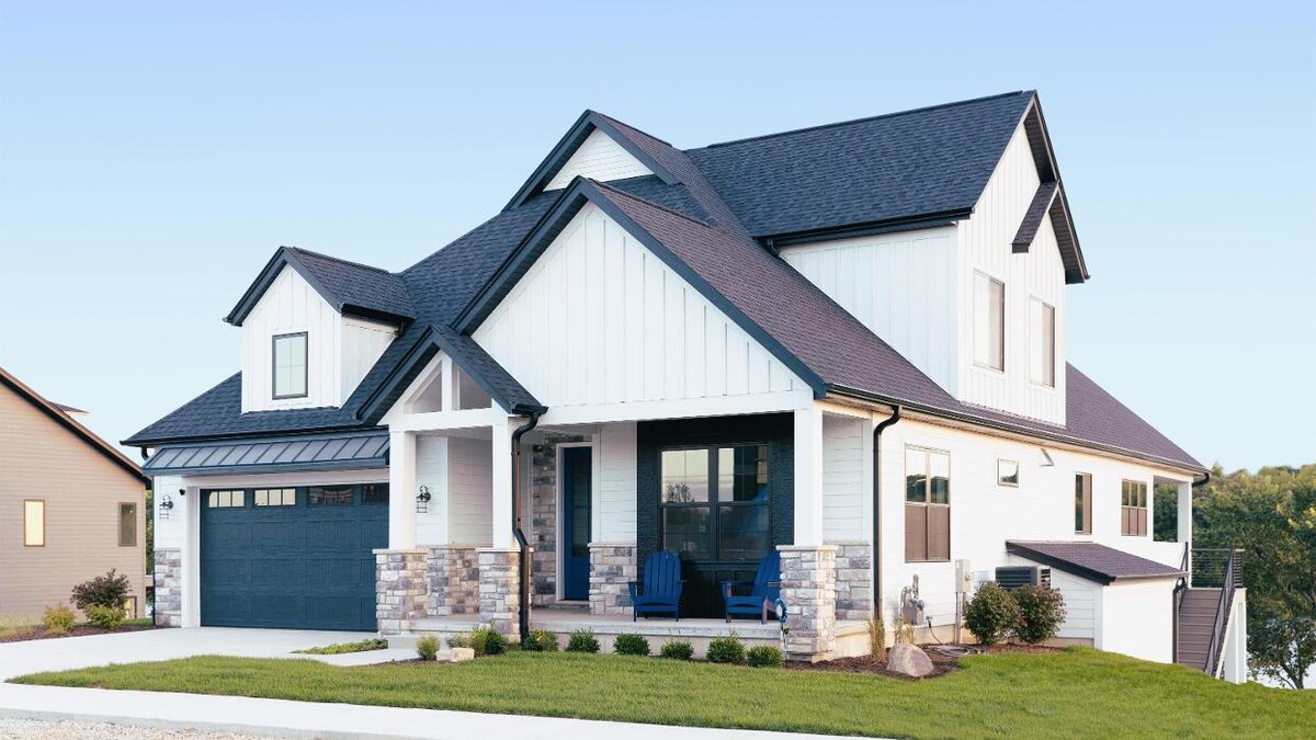Images South Peak Roofing & Exteriors