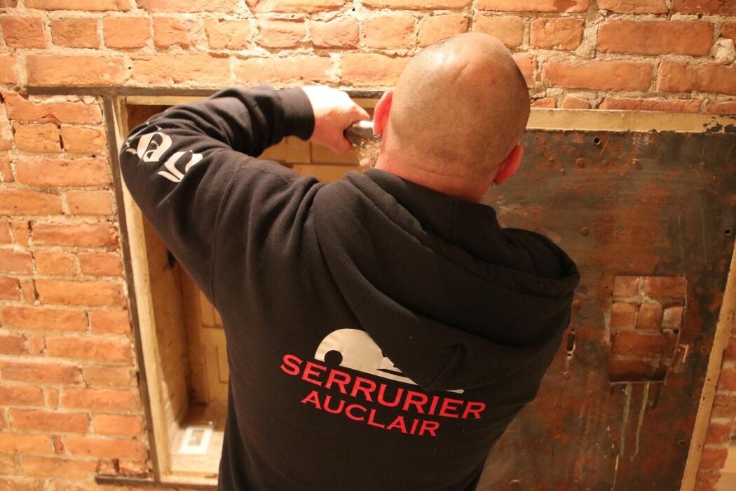 Images Serrurier Auclair - Installation et Réparation de serrure à Québec et Lévis