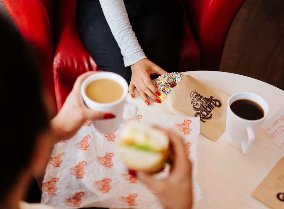 Images Robin's Donuts