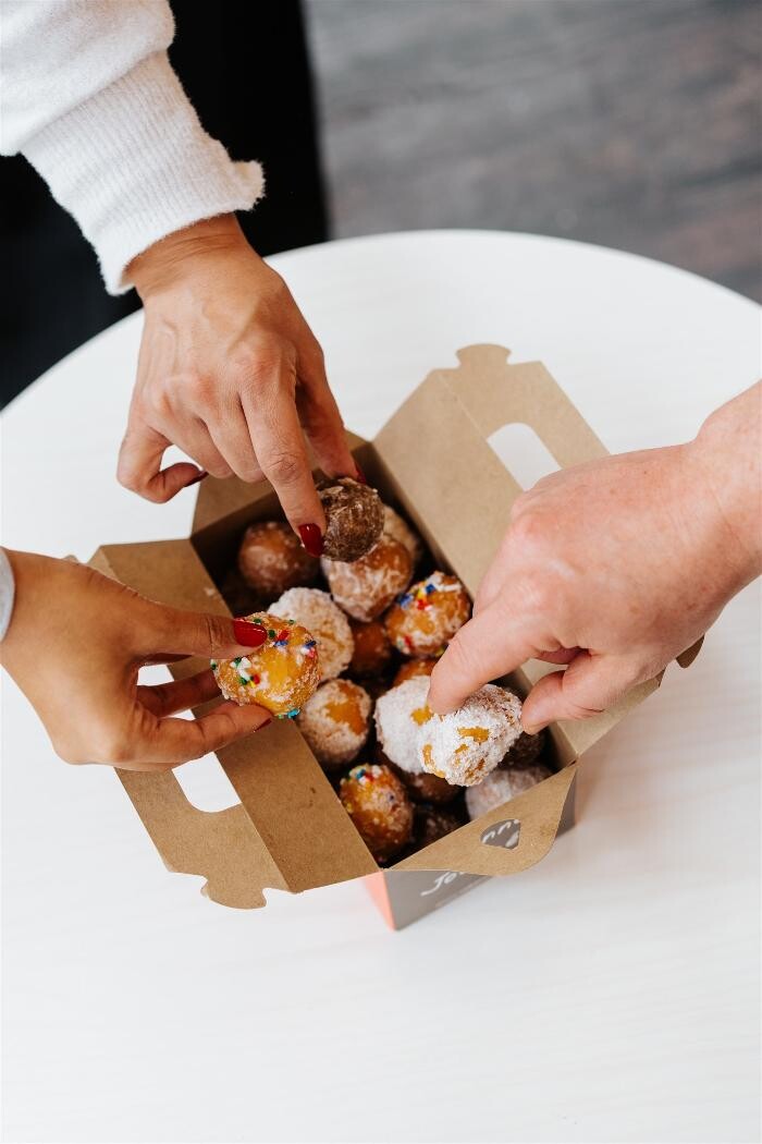 Images Robin's Donuts