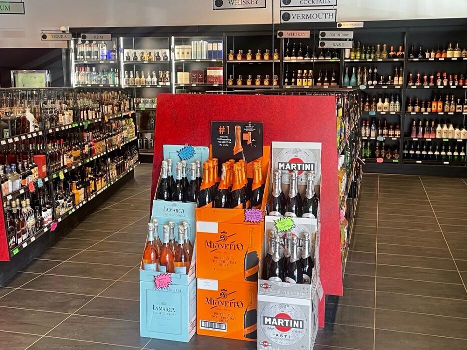 Images Brandt's Creek Liquor Store