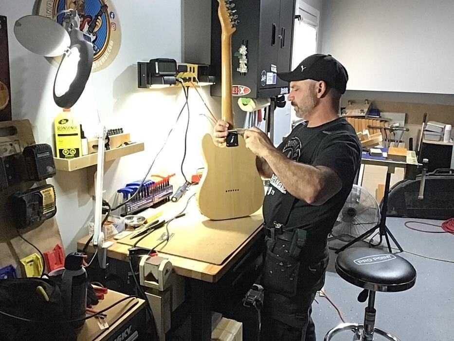 Images JP's Underdog Guitar Repair