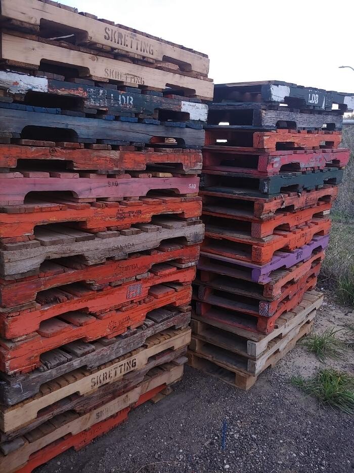Images Double Z Pallets & Recycling Ltd.