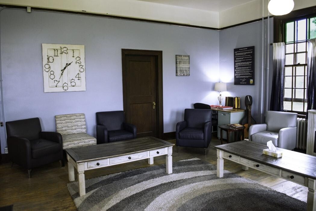 Images Prairie Sky Recovery Centre Inc.