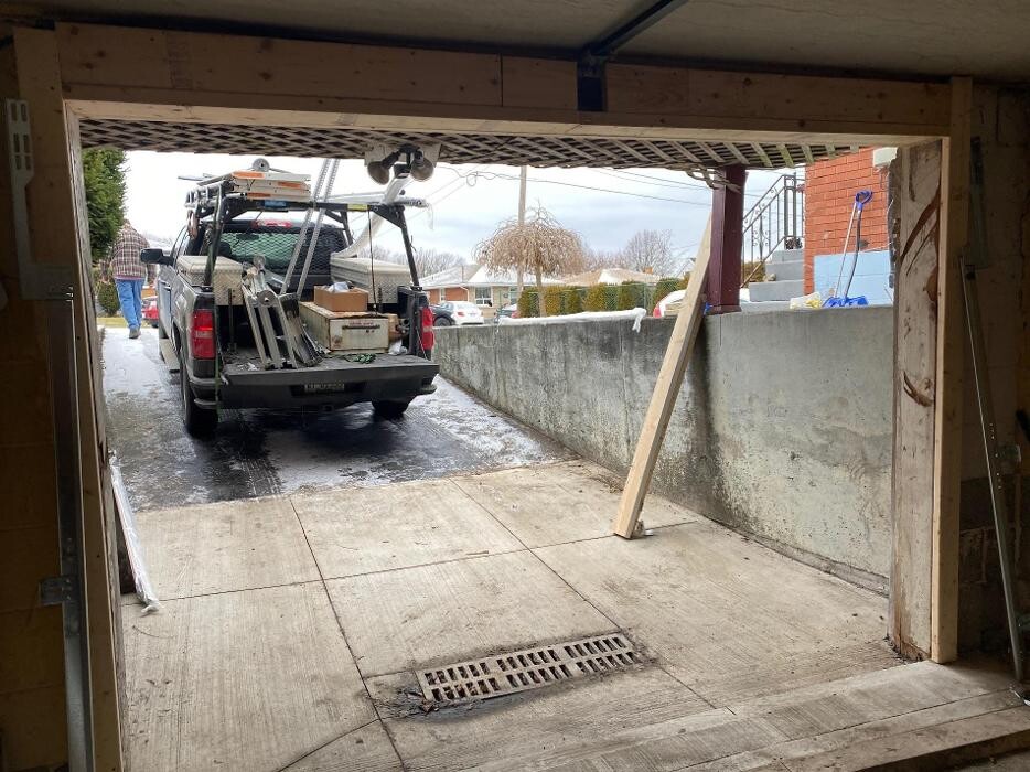Images Professional Garage Doors and Openers Inc.