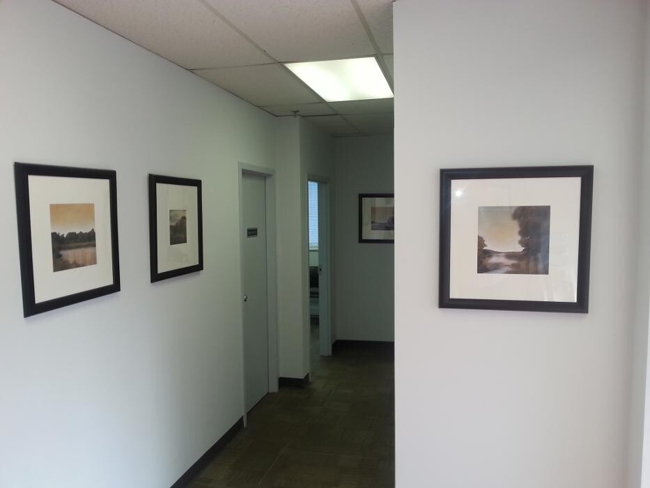 Images Canadian Physiotherapy and Chiropractic Centres- Mississauga