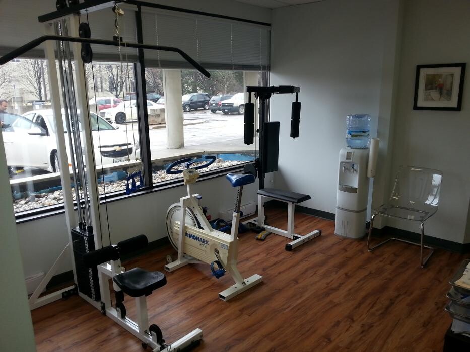 Images Canadian Physiotherapy and Chiropractic Centres- Mississauga