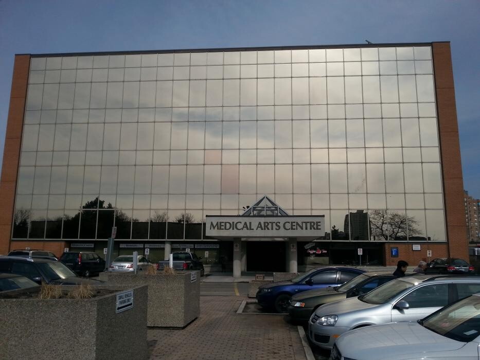 Images Canadian Physiotherapy and Chiropractic Centres- Mississauga